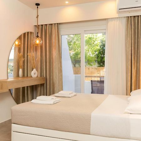 Mystery Suites And Apartments ネイポリ エクステリア 写真