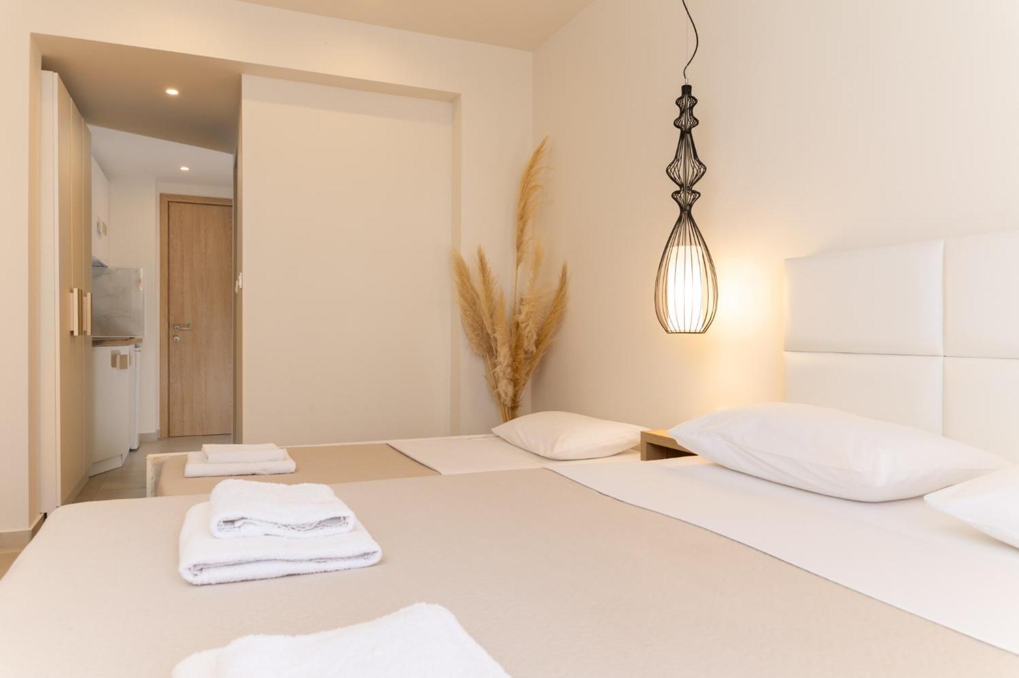 Mystery Suites And Apartments ネイポリ エクステリア 写真