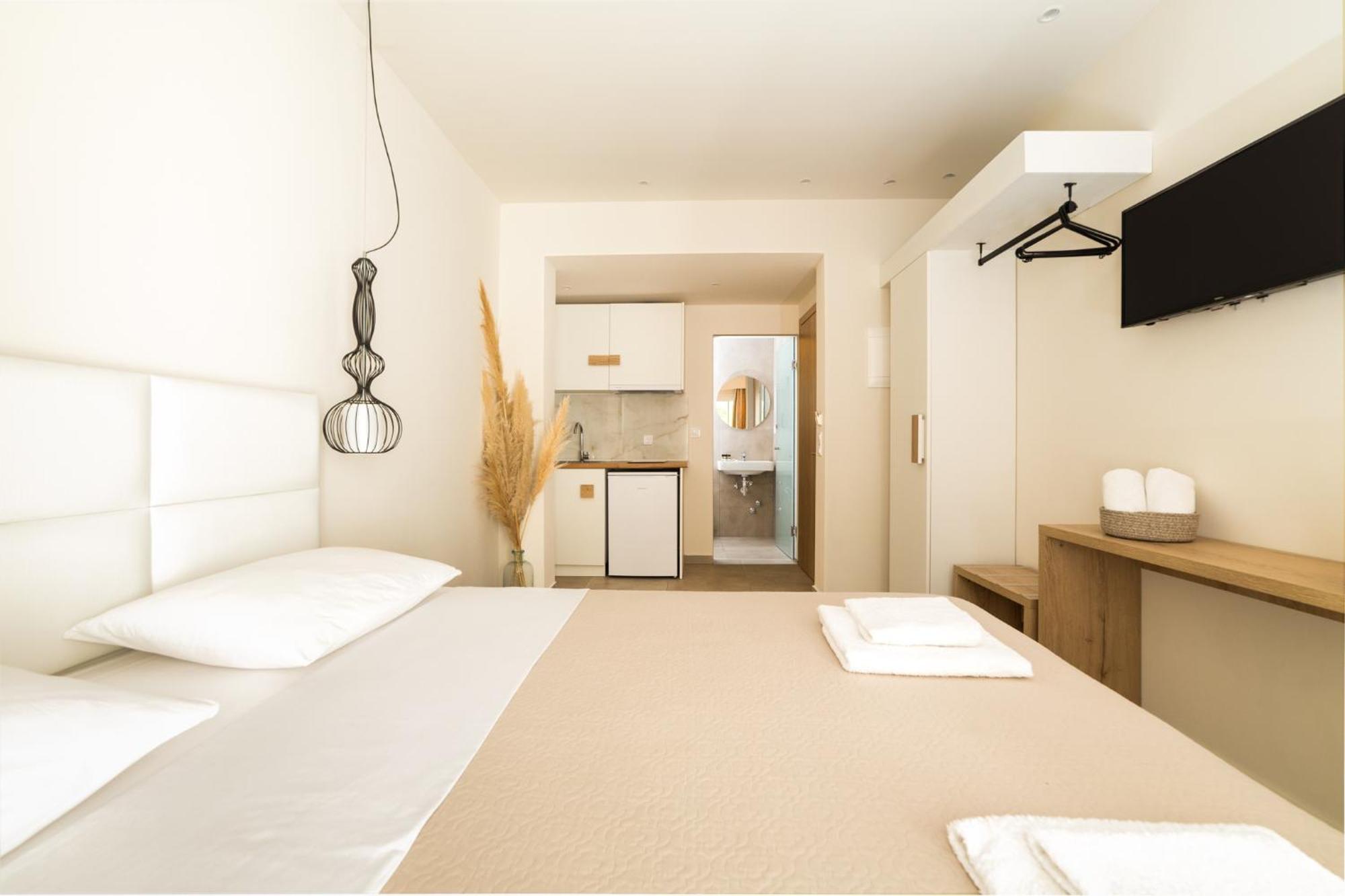 Mystery Suites And Apartments ネイポリ エクステリア 写真