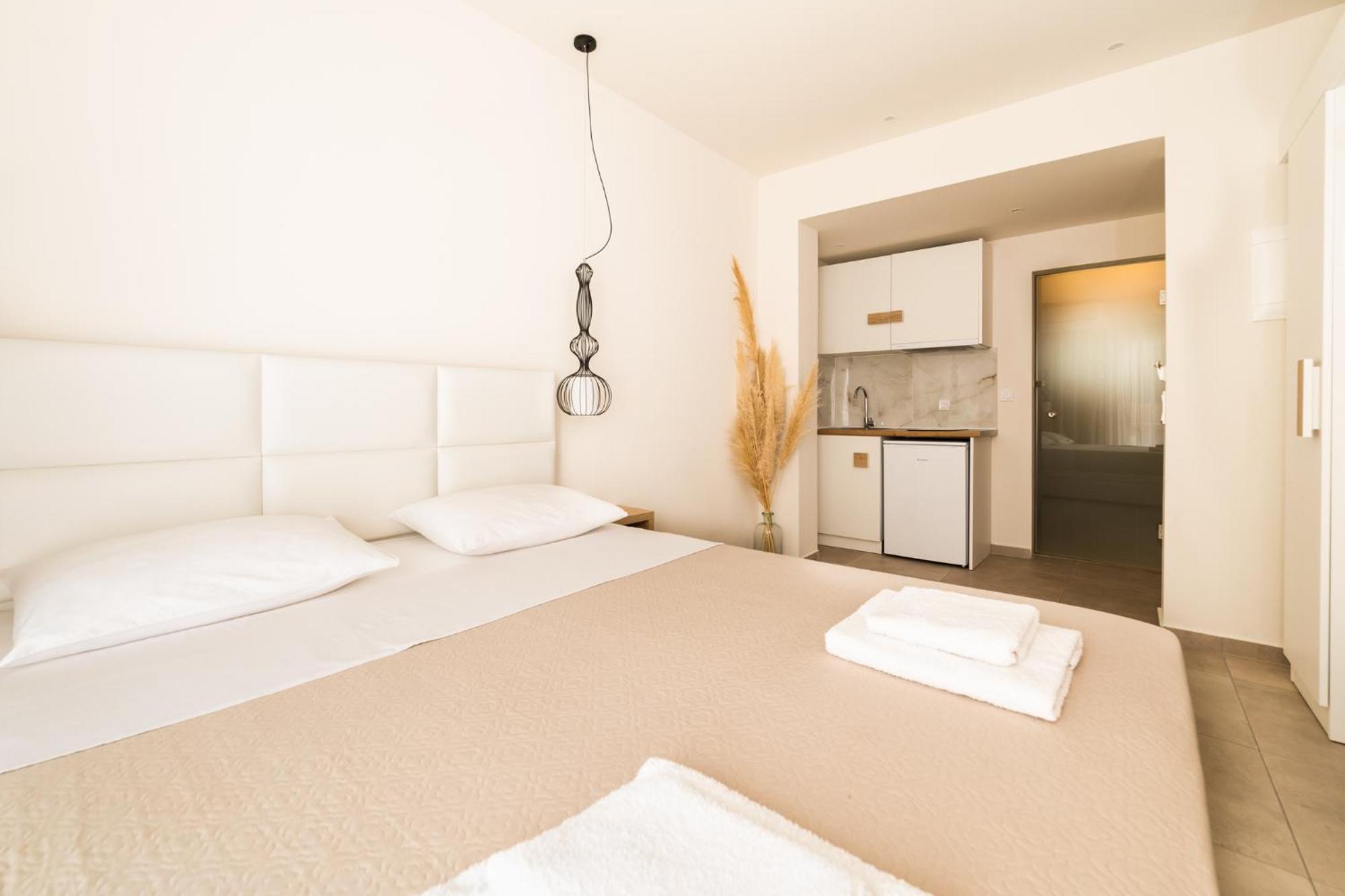 Mystery Suites And Apartments ネイポリ エクステリア 写真