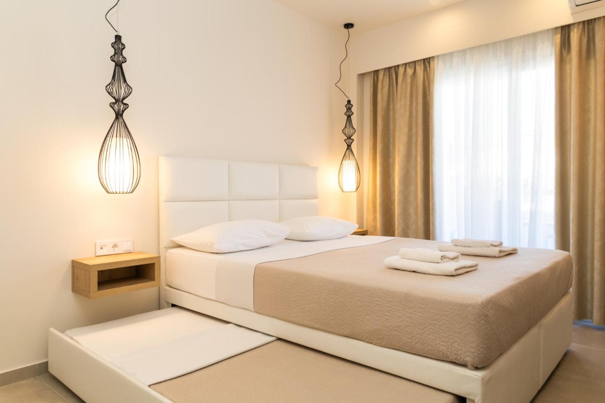 Mystery Suites And Apartments ネイポリ エクステリア 写真