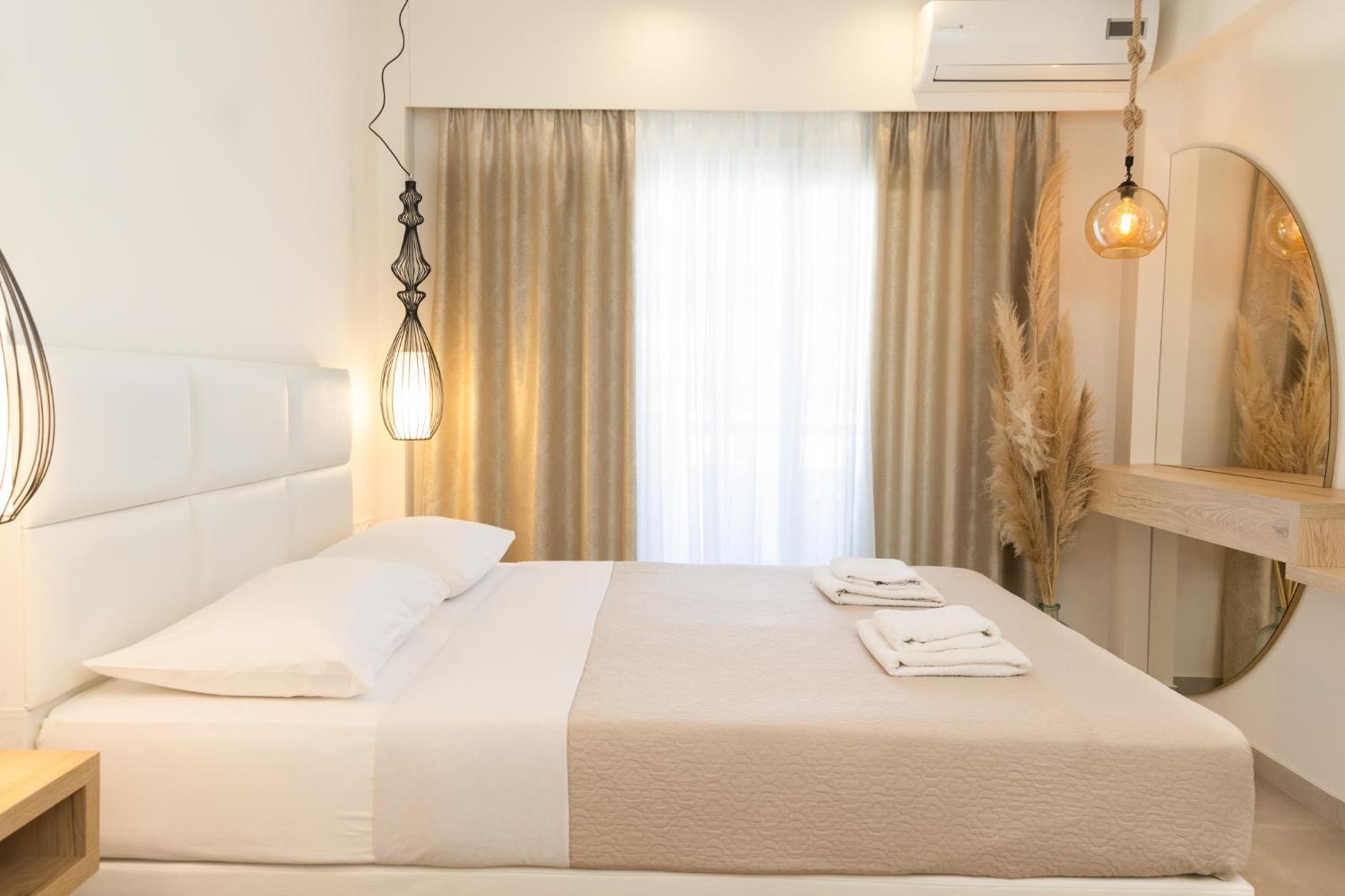 Mystery Suites And Apartments ネイポリ エクステリア 写真